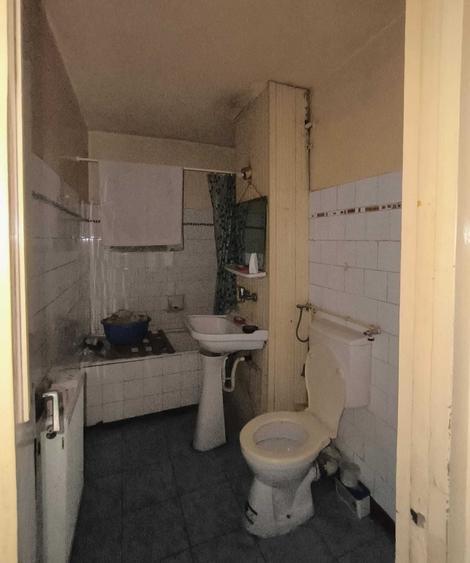 Apartament cu 3 camere decomandat în Mărăști