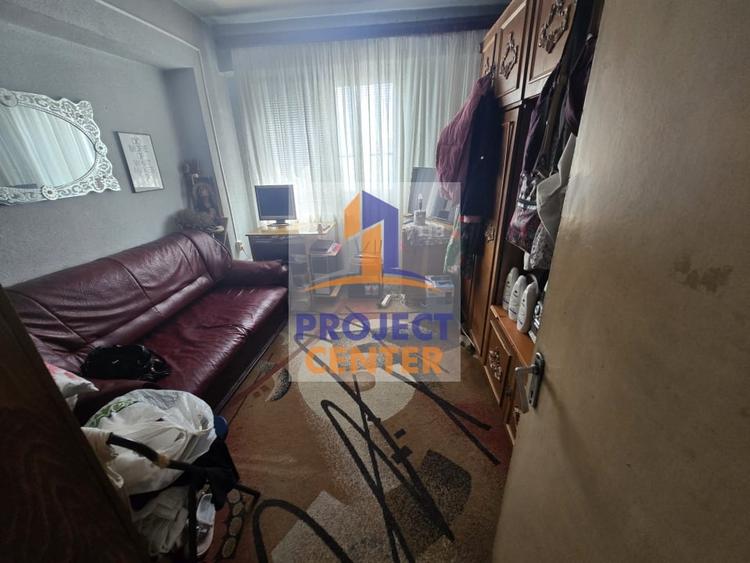 Apartament cu 4 camere decomandat în Ultracentral