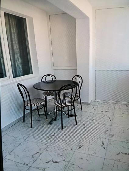 Apartament cu 3 camere decomandat în Pantelimon