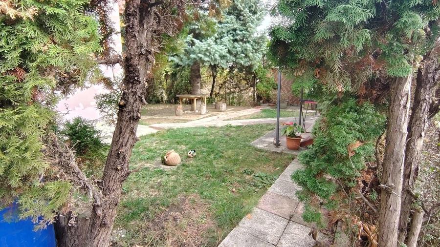 Casă individuală cu 5 camere cu Canalizare în Andrei Mureșanu