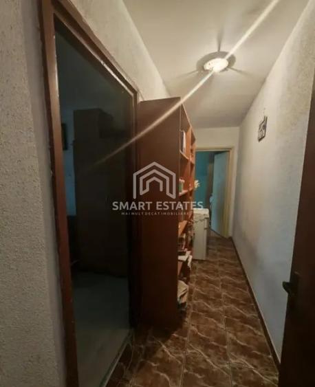 Apartament cu 3 camere semidecomandat, mobilat în Berceni
