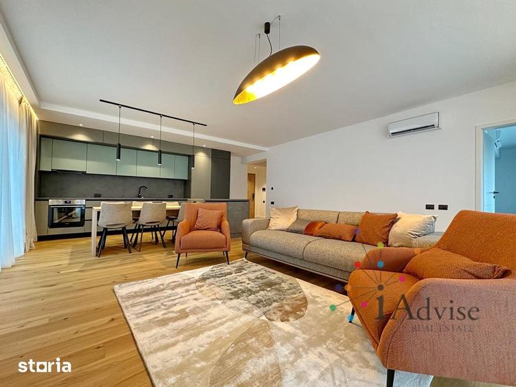 Apartament cu 3 camere decomandat în Centrul Istoric