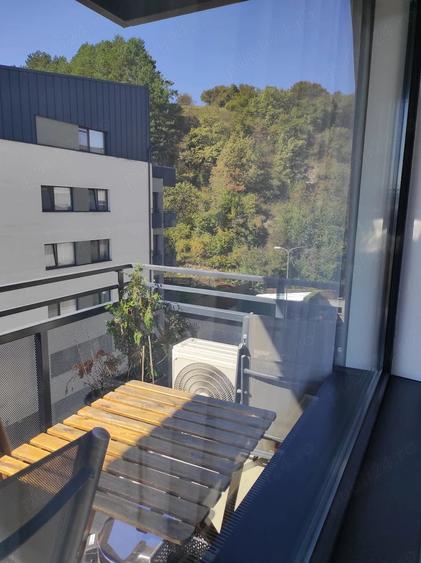 Apartament cu 2 camere decomandat în Florești
