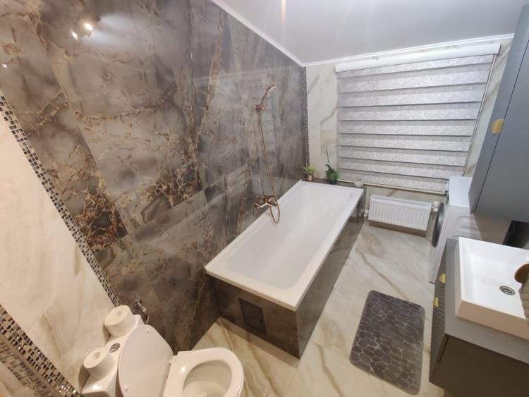 Casă individuală cu 5 camere cu Canalizare în Popești-Leordeni