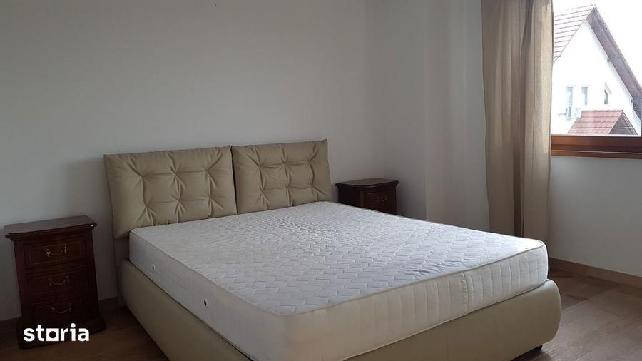 Apartament cu 3 camere decomandat, mobilat în Calea Dumbrăvii