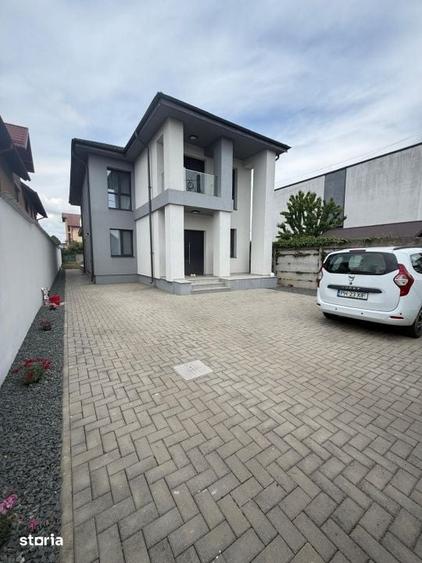 Casă cu 4 camere cu Teren 500 Mp în Blejoi