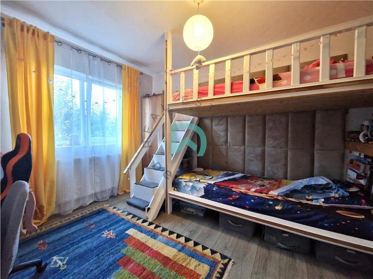 Apartament cu 3 camere decomandat în Sânpetru