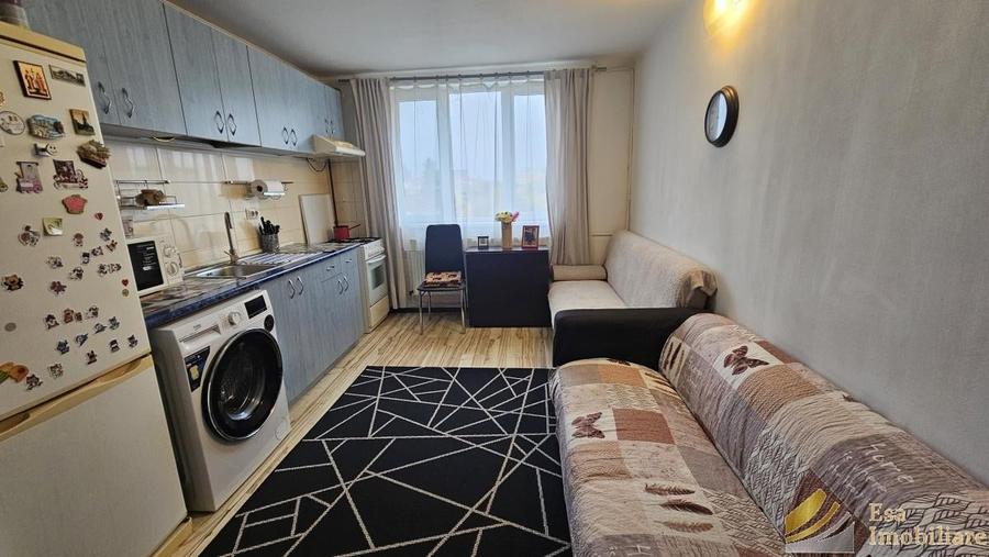 Apartament cu 2 camere semidecomandat în Virtuții