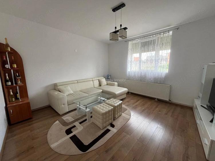 Casă cu 4 camere cu Teren 200 Mp în Central