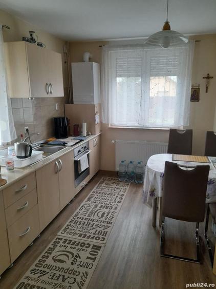 Casă cu 5 camere cu Teren 1100 Mp în Alma