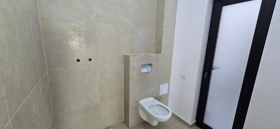Duplex cu 4 camere cu Canalizare în Bucureștii Noi