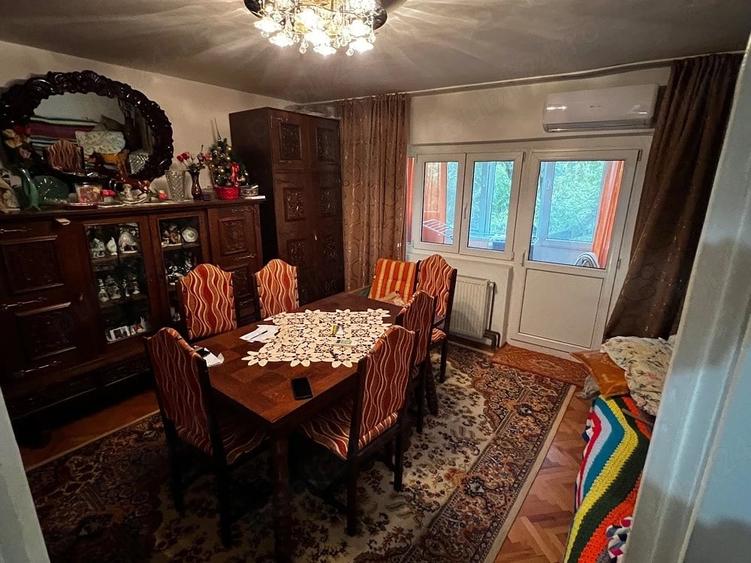 Apartament cu 2 camere decomandat în Steaua