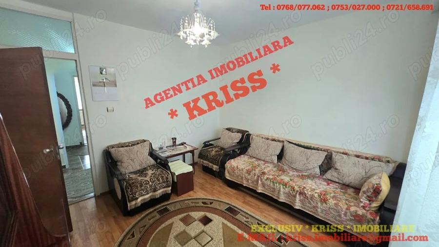 Apartament cu 3 camere decomandat în Găvana
