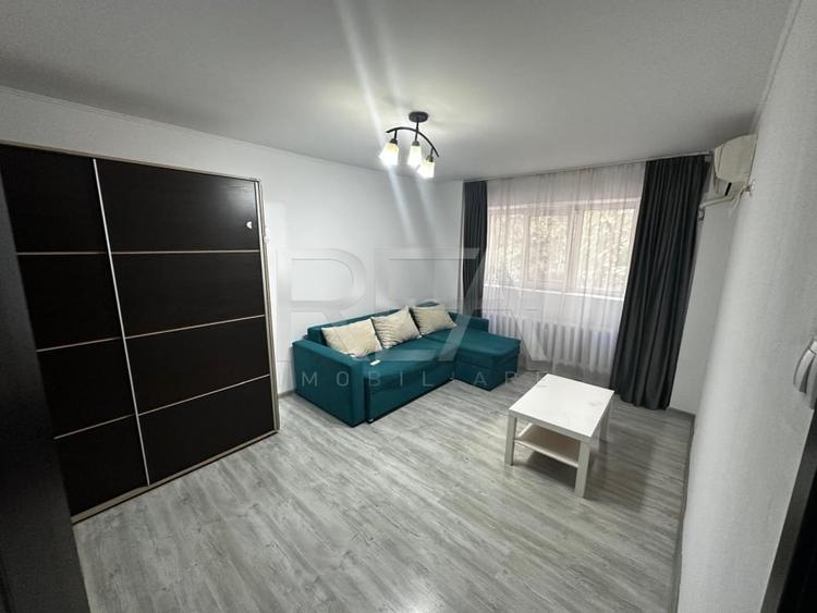 Apartament cu 2 camere decomandat, mobilat în Apărătorii Patriei