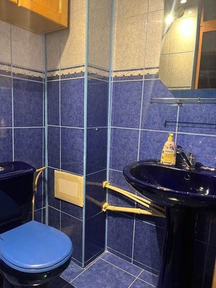 Apartament cu 3 camere decomandat în Zăvoi