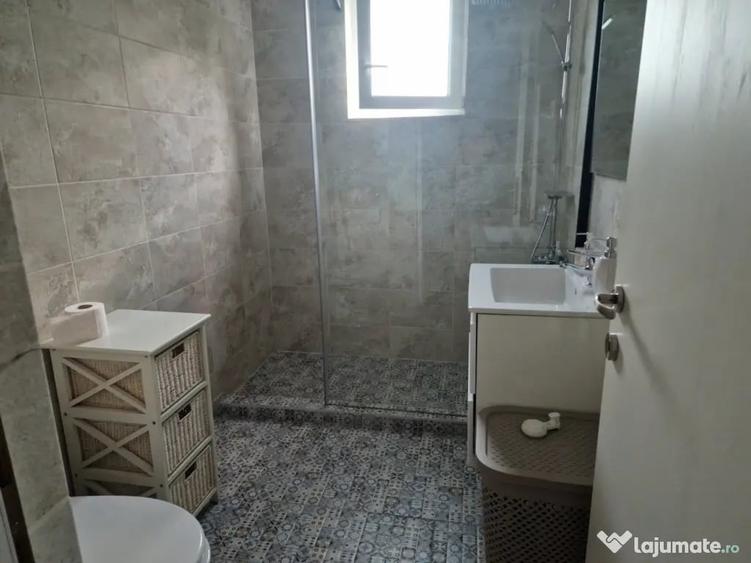 Apartament cu 2 camere semidecomandat în Florești