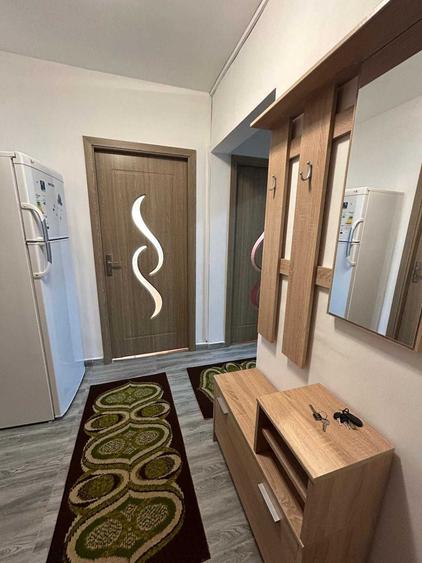 Apartament cu 2 camere decomandat în Podgoria