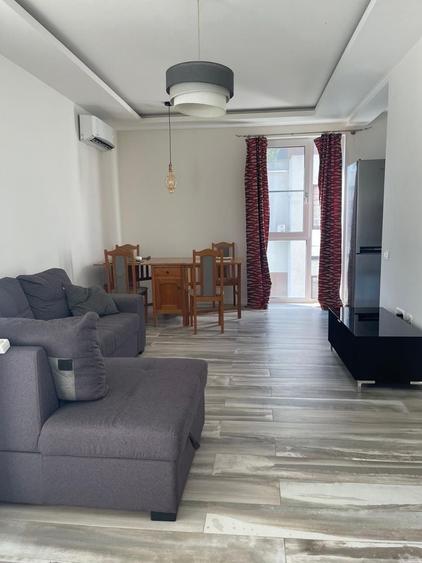 Apartament cu 2 camere decomandat în Dumbrăvița