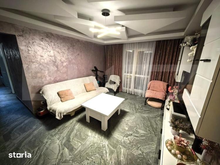 Apartament cu 3 camere semidecomandat, mobilat în Dacia