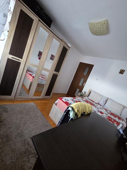 Apartament cu 3 camere decomandat în Dorobanți 2