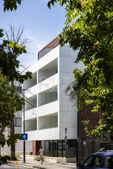 Apartament cu 4 camere decomandat, mobilat în Ultracentral — fotografia 3
