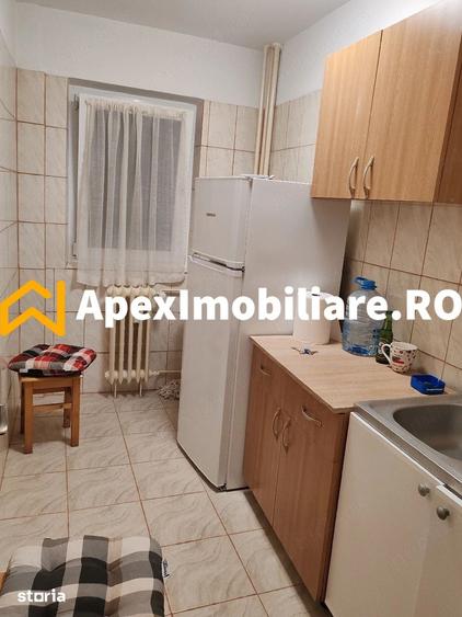 Garsonieră decomandată în Grivița