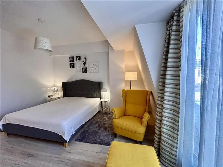 Apartament cu 3 camere decomandat, mobilat în Centrul Civic
