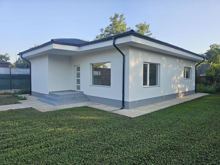 Casă cu 3 camere în Movilița