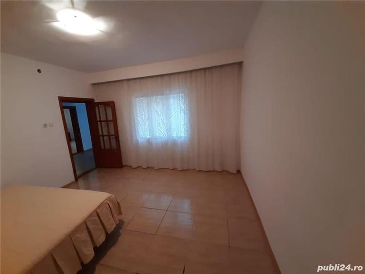 Casă cu 4 camere în Năvodari
