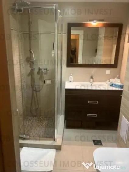 Apartament cu 3 camere decomandat în Răcădău