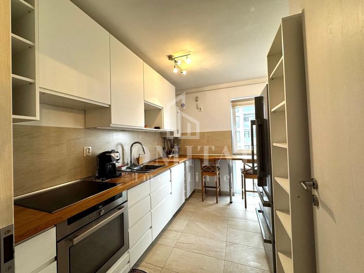 Apartament cu 3 camere decomandat, mobilat în Bună Ziua