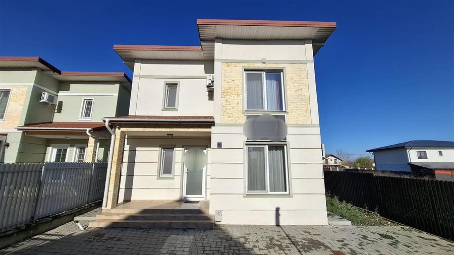 Casă individuală cu 4 camere cu Canalizare în Valea Lupului