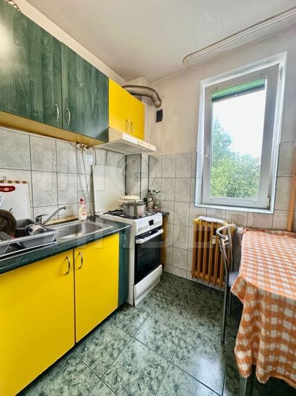 Apartament cu 2 camere semidecomandat, mobilat în Gheorgheni