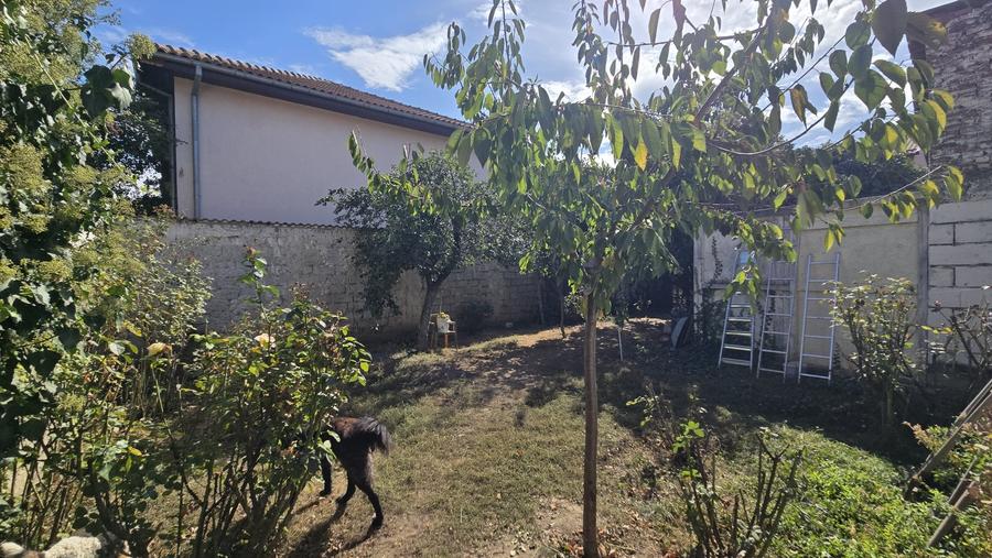 Casă cu 5 camere cu Canalizare în Chitila