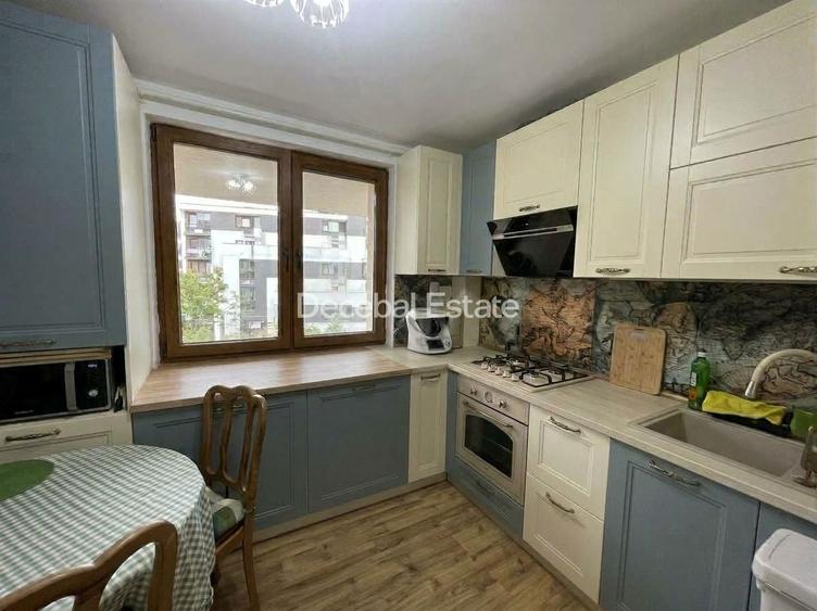 Apartament cu 2 camere semidecomandat, mobilat în Berceni