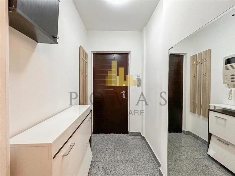 Apartament cu 4 camere semidecomandat, mobilat în Grădina Icoanei