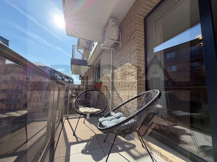 Apartament cu 2 camere semidecomandat în Chinteni