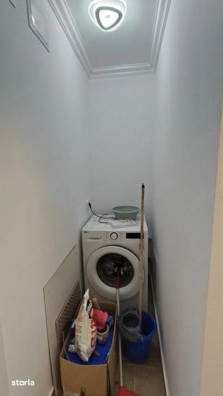 Apartament cu 4 camere semidecomandat în Drumul Taberei