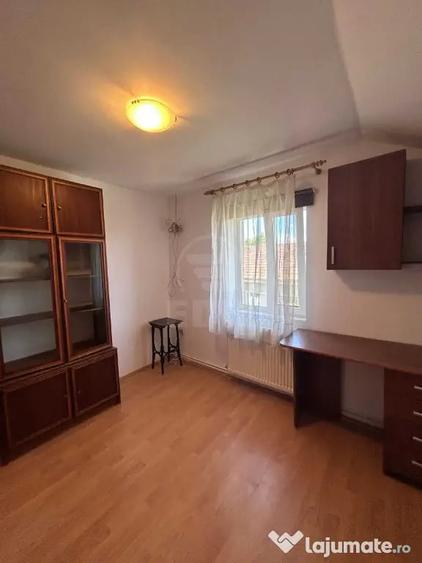 Casă cu 4 camere cu Teren 100 Mp în Florești