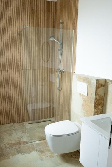 Apartament cu 2 camere decomandat în Utvin