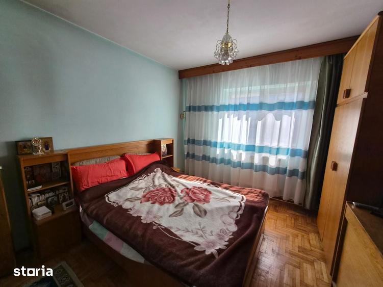 Apartament cu 3 camere decomandat în Bistrița Lac