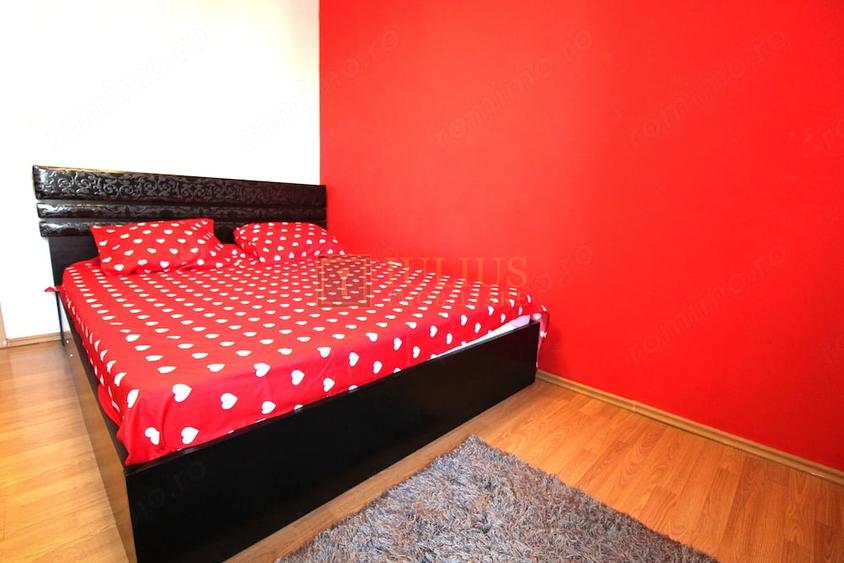 Apartament cu 3 camere decomandat în Girocului