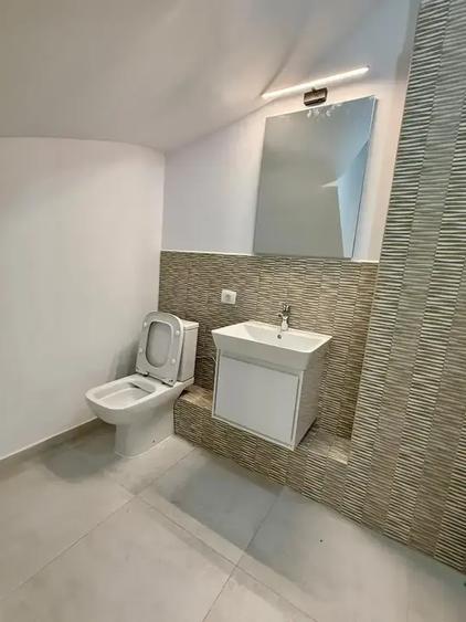 Duplex cu 2 camere cu Canalizare în Exterior Sud