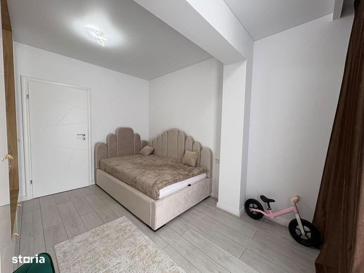 Apartament cu 3 camere semidecomandat în Vest