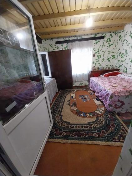Casă cu 4 camere cu Teren 400 Mp în Giurgiului