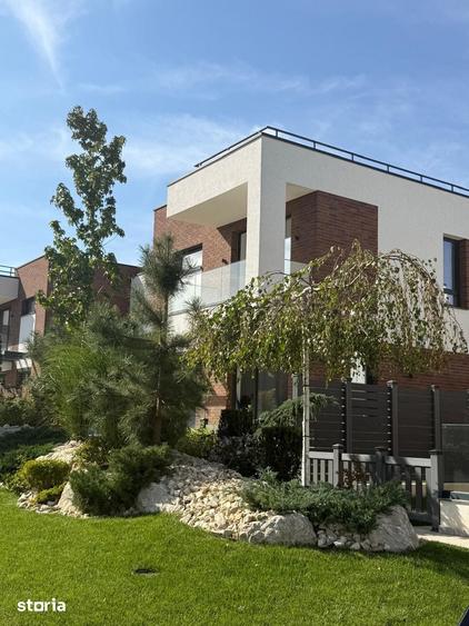 Casă cu 4 camere cu Teren 477 Mp în Snagov