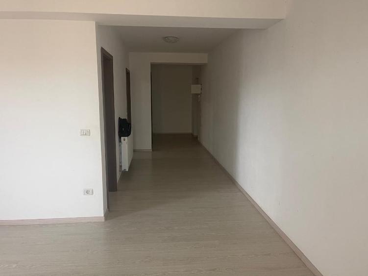 Apartament cu 2 camere decomandat în Giroc