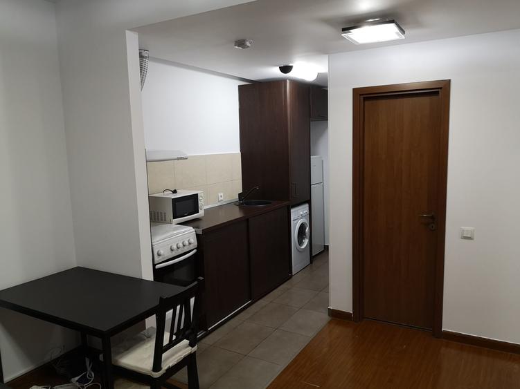 Apartament cu 2 camere semidecomandat în Păcii