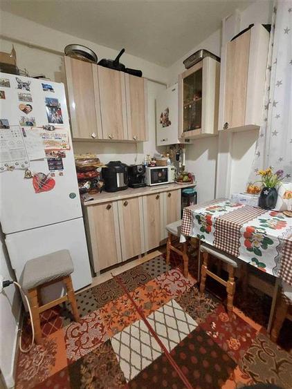 Apartament cu 3 camere decomandat, mobilat în Păcurari