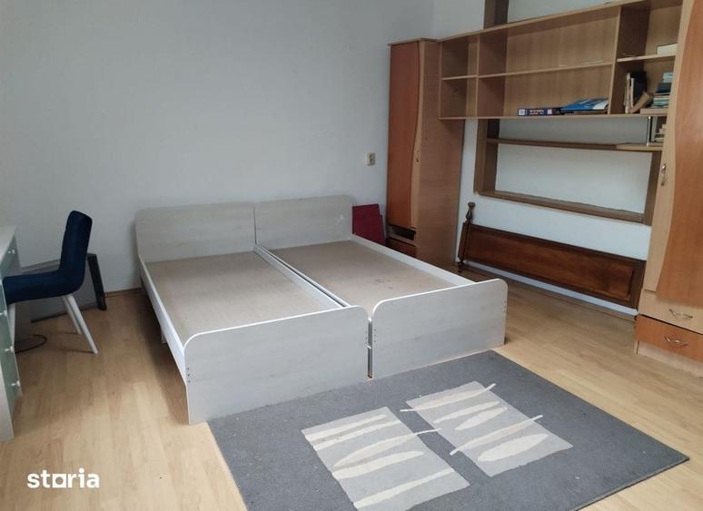 Apartament cu 3 camere în Bd. Independenței